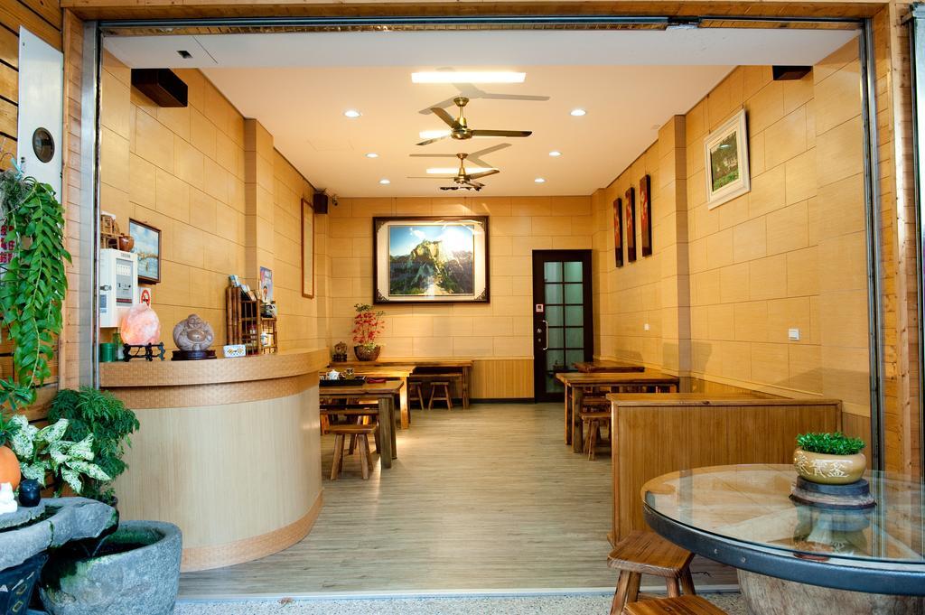 Sun Moon Lake Dream House B&B Ючи Екстериор снимка